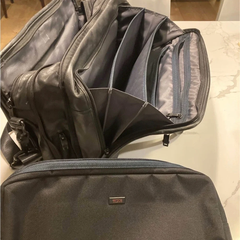 Tumi 100% Leather Laptop Bag